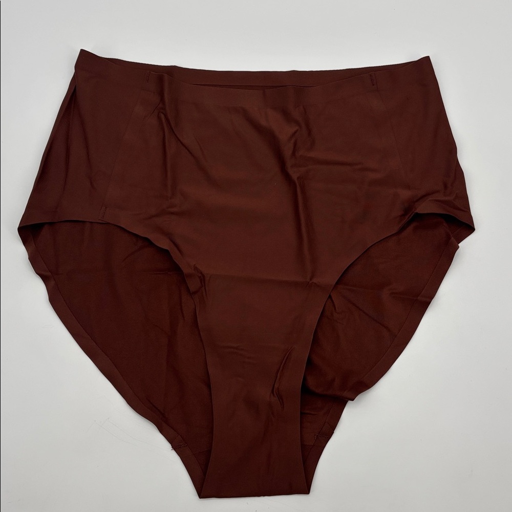 Truekind Seamless Stretch Mid-Waist Brief in Chestnut size 0-14 51422